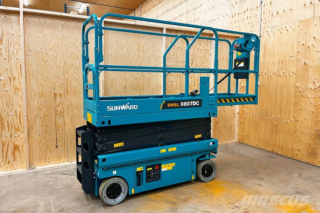 Sunward SWSL 0807 DC Plataformas tijera