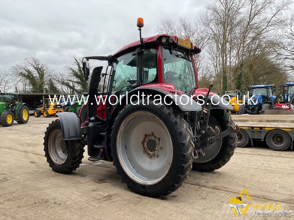 Valtra N 124 트랙터