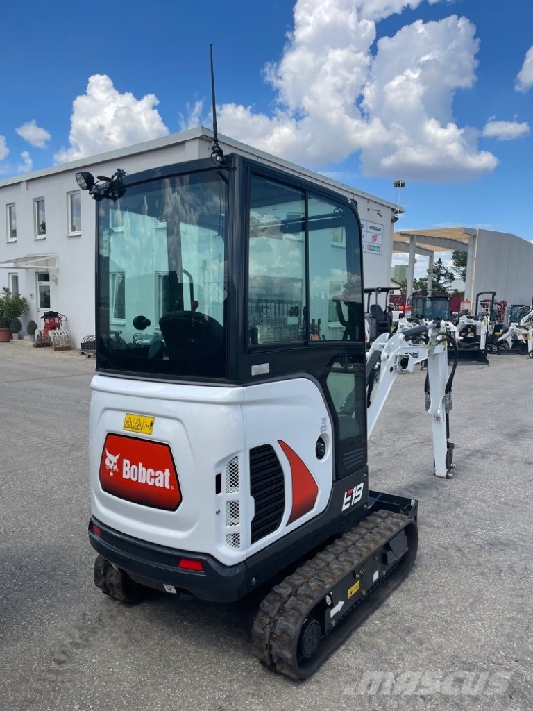 Bobcat E19 mit Kabine Міні-екскаватори < 7т