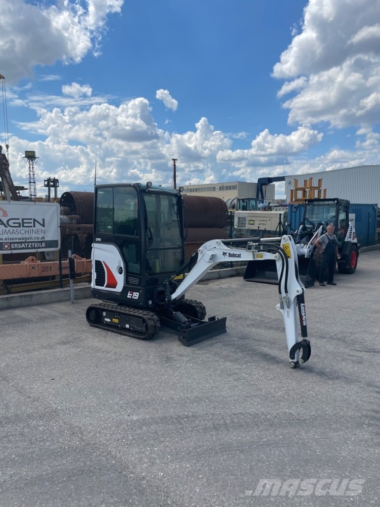 Bobcat E19 mit Kabine Міні-екскаватори < 7т