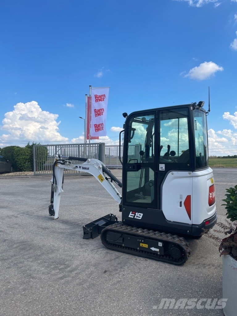 Bobcat E19 mit Kabine Міні-екскаватори < 7т