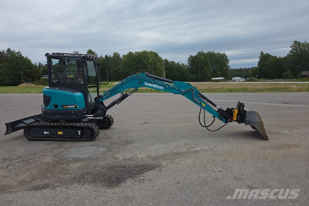 Sunward SWE 35UF Minigrävare med tiltrotator och grip Minigrävare < 7t