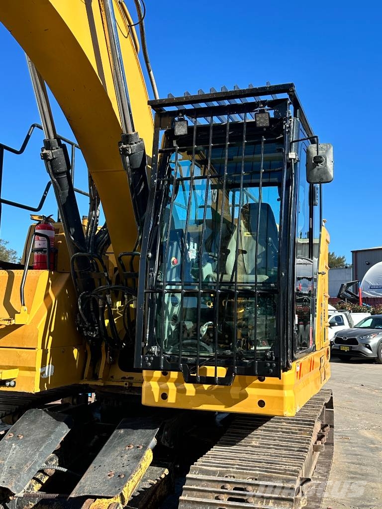 CAT 325 Crawler excavators