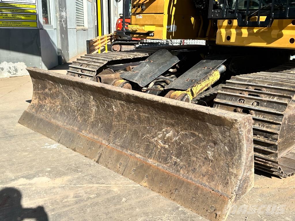 CAT 325 Crawler excavators