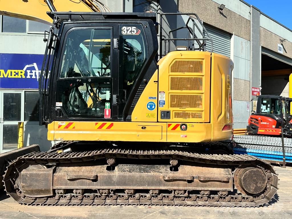 CAT 325 Crawler excavators