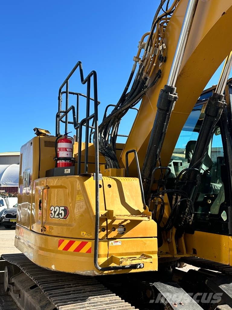 CAT 325 Crawler excavators