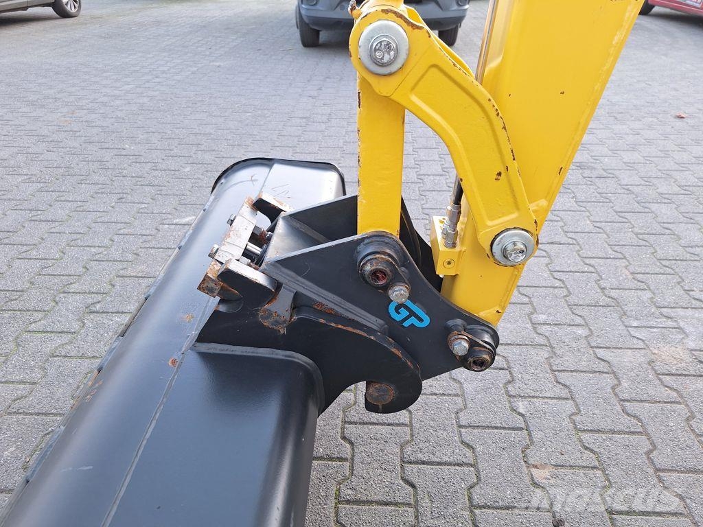 Komatsu PC26 حفارات صغيرة أقل من 7 طن (حفارات صغيرة)