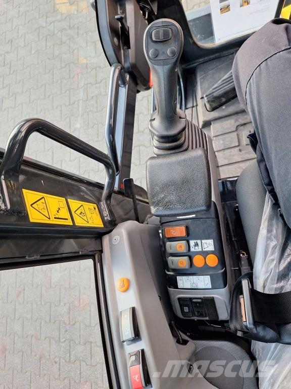 Komatsu PC26 حفارات صغيرة أقل من 7 طن (حفارات صغيرة)