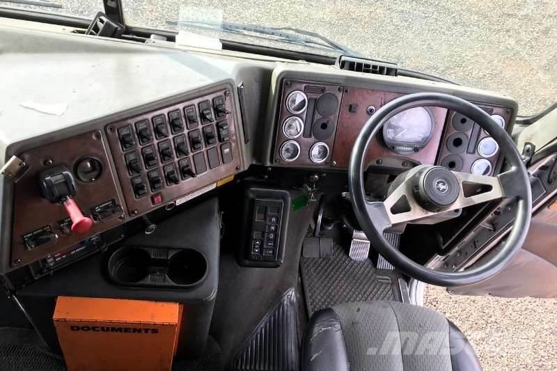 International 2011 International 9800i Midroof Autoshift 기타 트럭