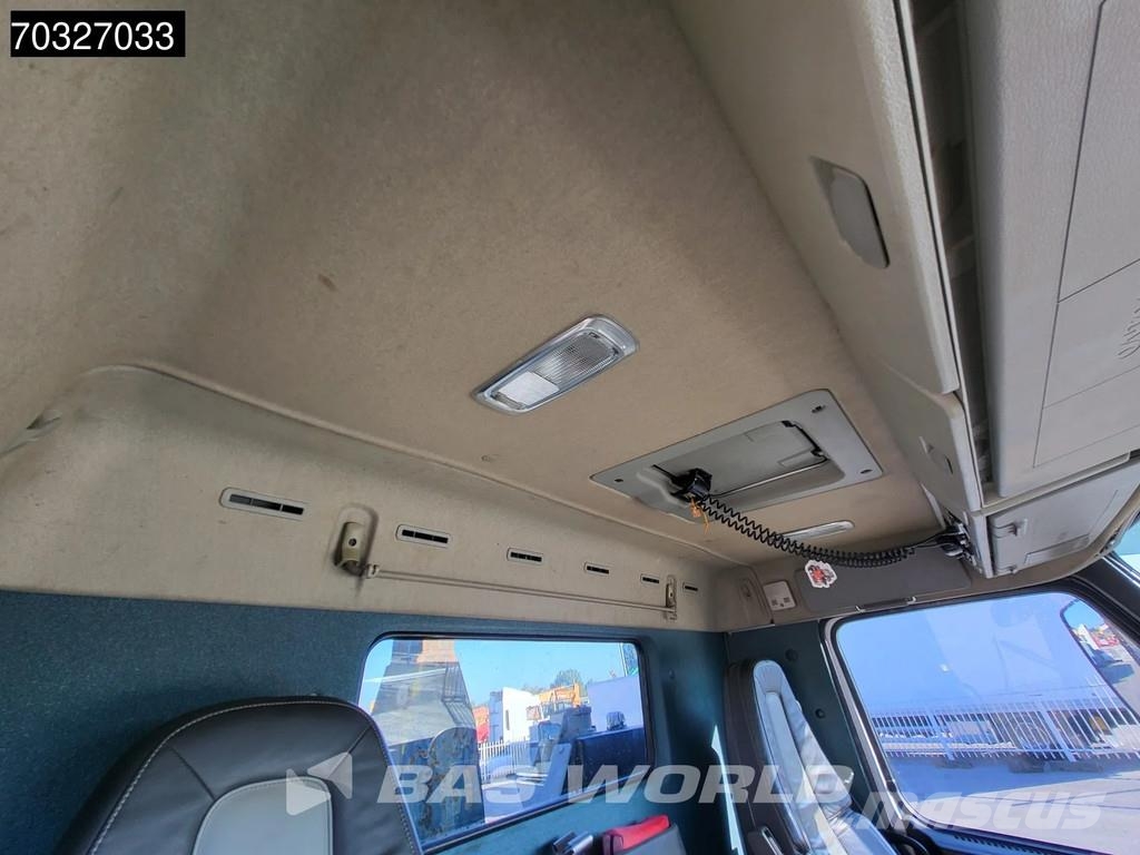 Volvo FMX 460 8X4 HIAB XR21Z59 Containers system Big-Axl Camiones polibrazo
