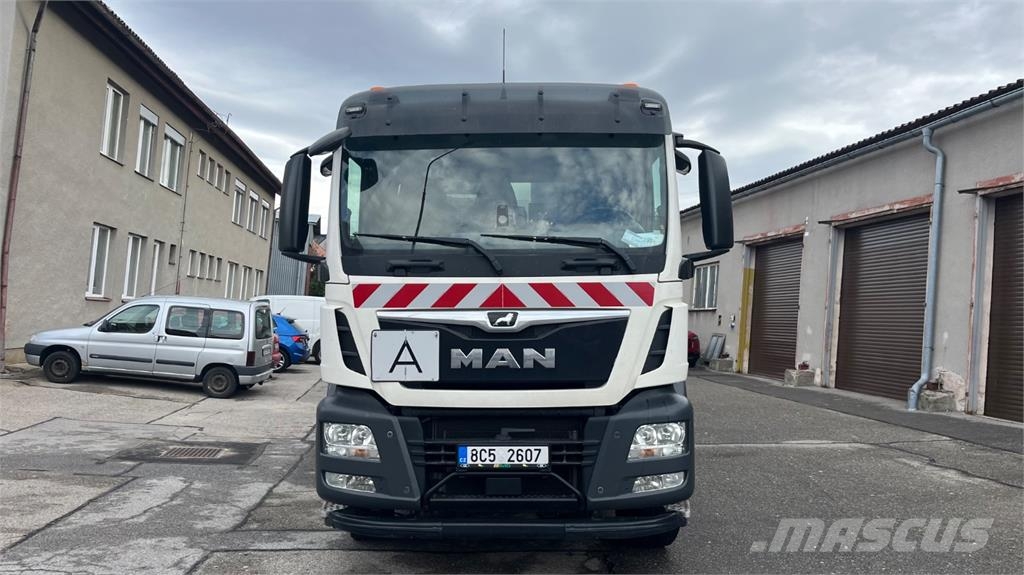 MAN TGS 28.360 6X4 Kamioni-šasije