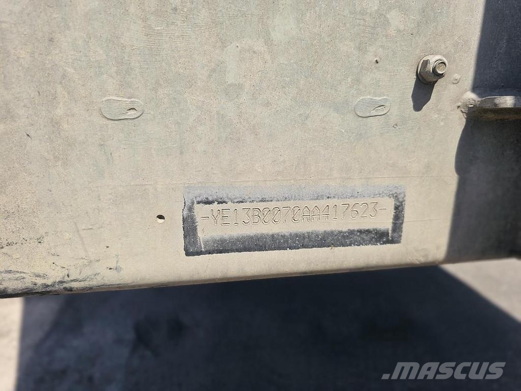 Van Hool A3C002 / ALU RIMS / PALLET BOX / GALVANIZED STEEL نصف مقطورات بباب جانبي