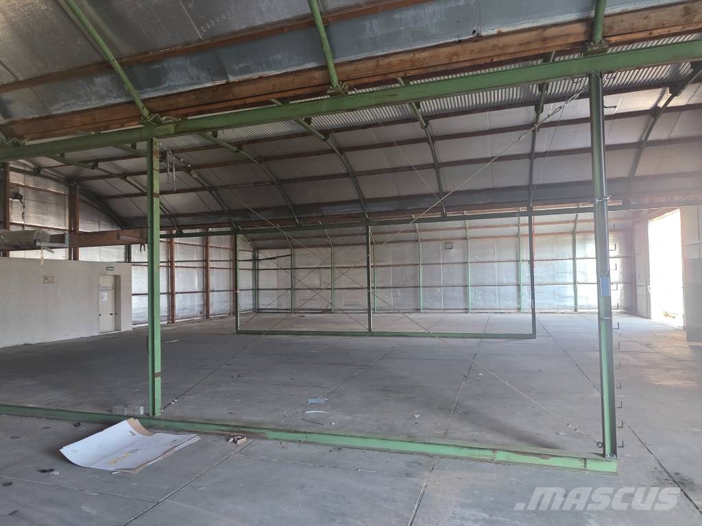  Demontabele Staalconstructie 600 m² Steel frame buildings