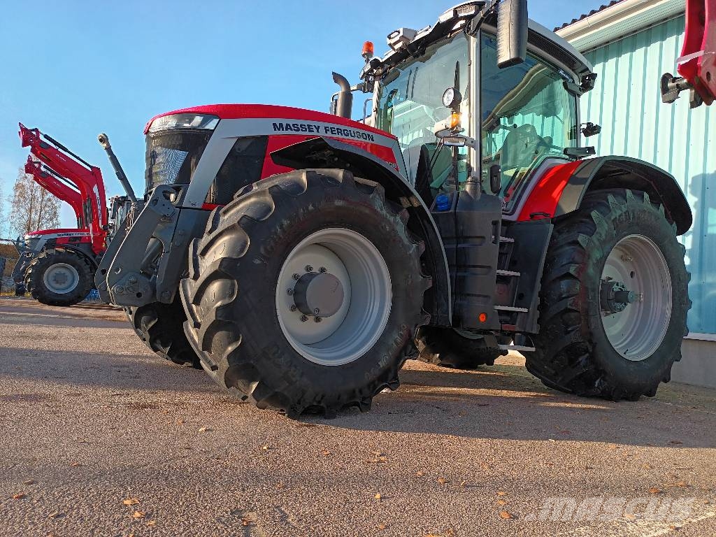 Massey Ferguson 8s.305 Exclusive Tractoren
