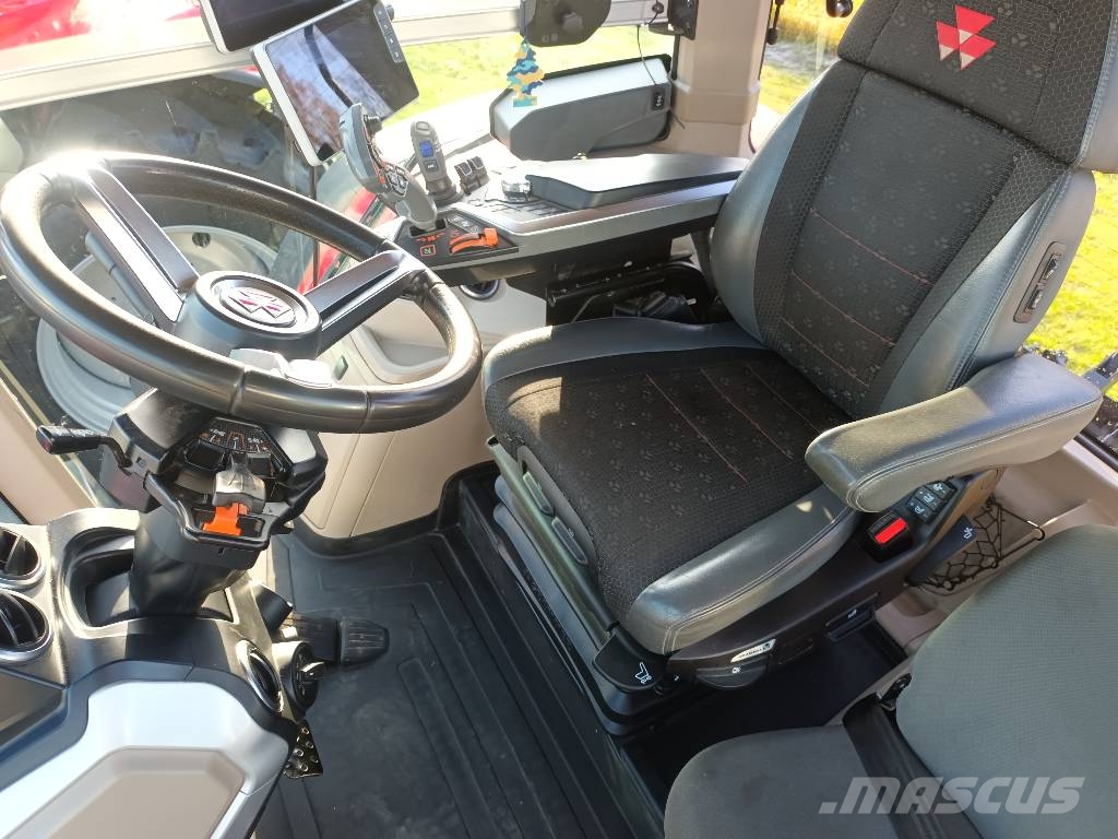Massey Ferguson 8s.305 Exclusive Tractoren