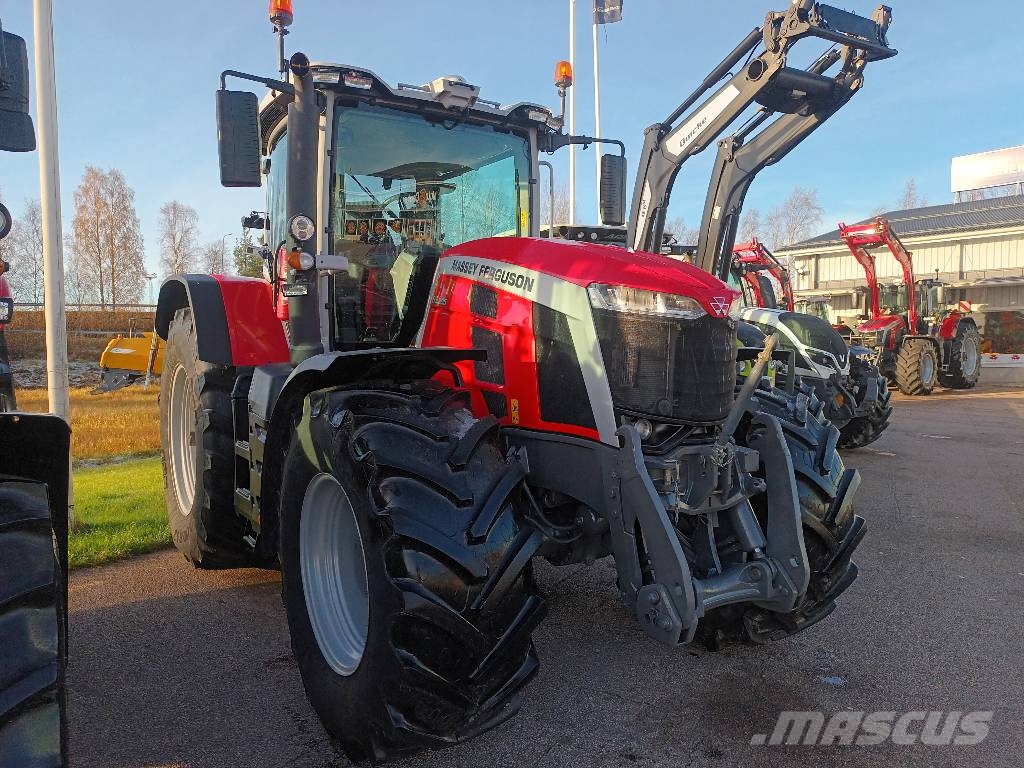 Massey Ferguson 8s.305 Exclusive Tractoren