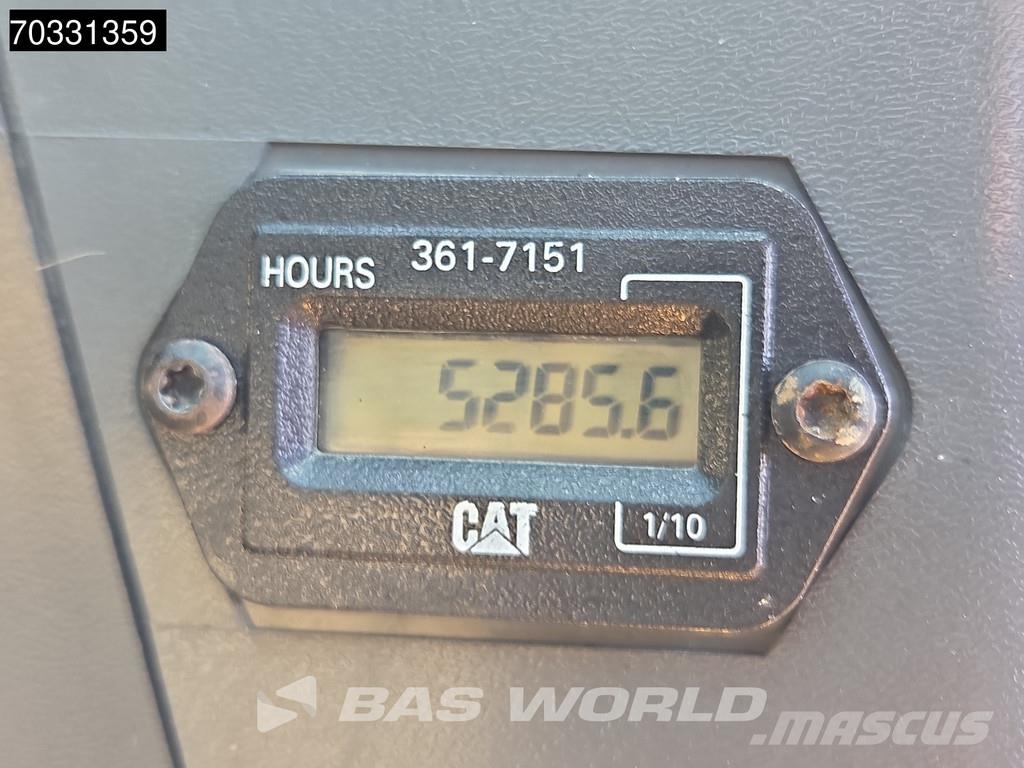 CAT 259 B3 لوادر انزلاقية التوجيه