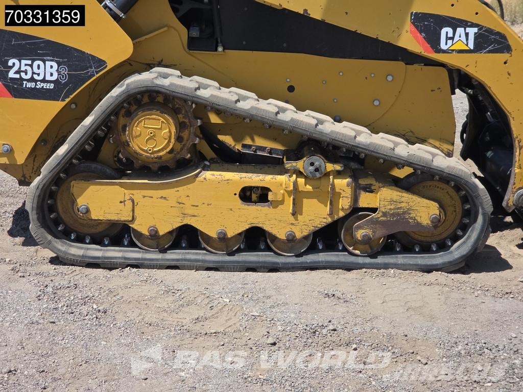 CAT 259 B3 لوادر انزلاقية التوجيه