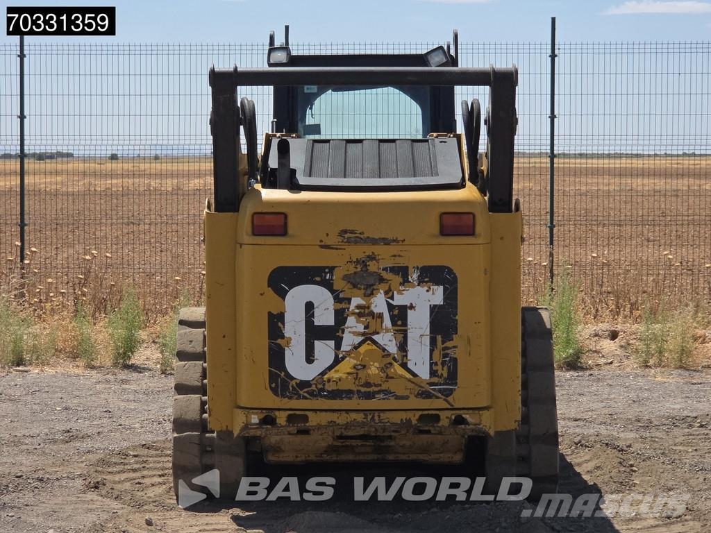 CAT 259 B3 لوادر انزلاقية التوجيه