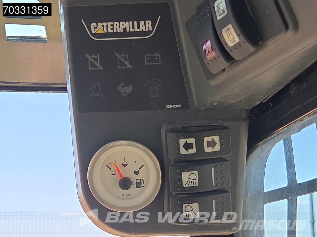 CAT 259 B3 لوادر انزلاقية التوجيه