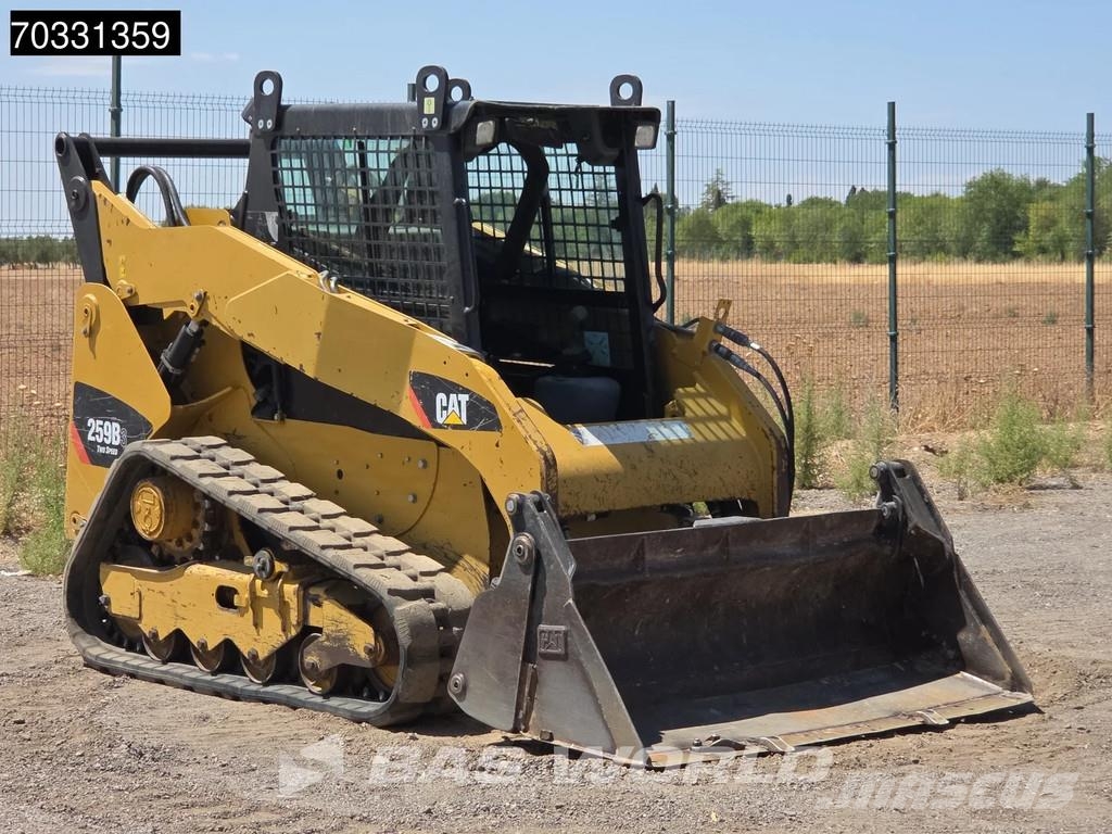 CAT 259 B3 スキッドステアローダー