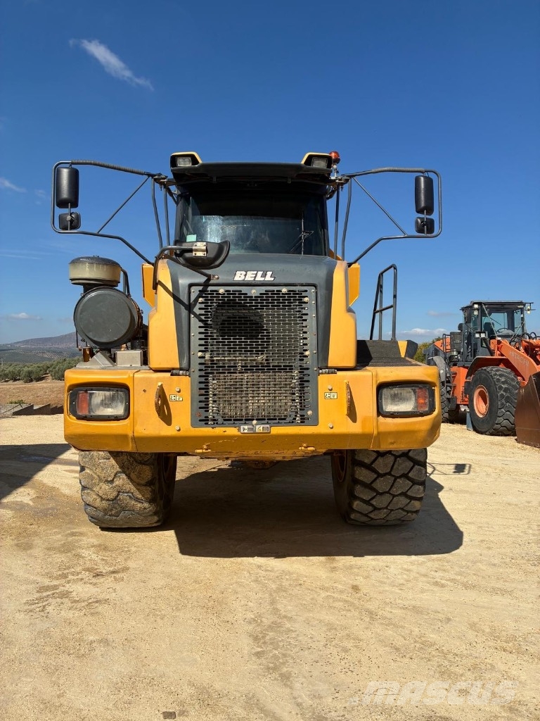 Bell B 40 D ساحبات مفصلية