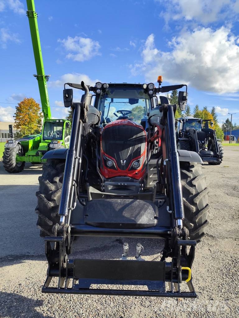 Valtra N134 Versu Traktorid