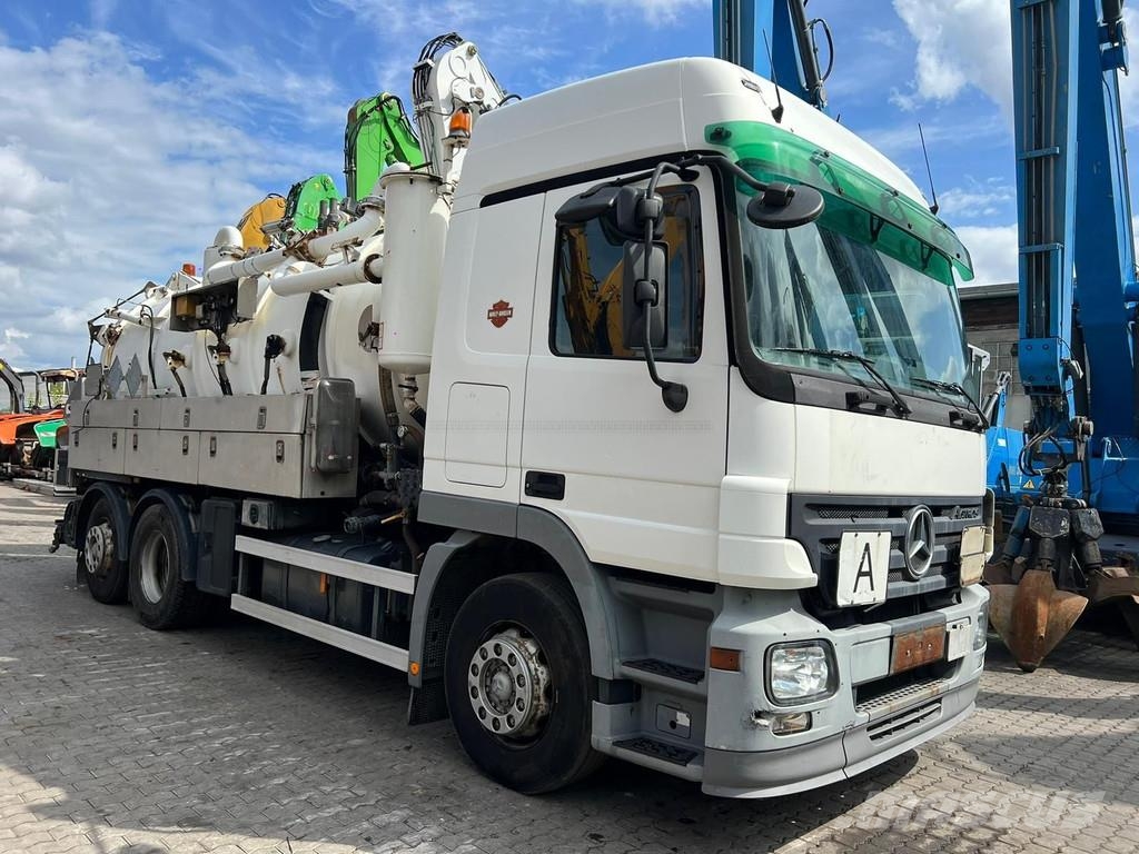 Mercedes-Benz Actros 2541 L Staubsauger