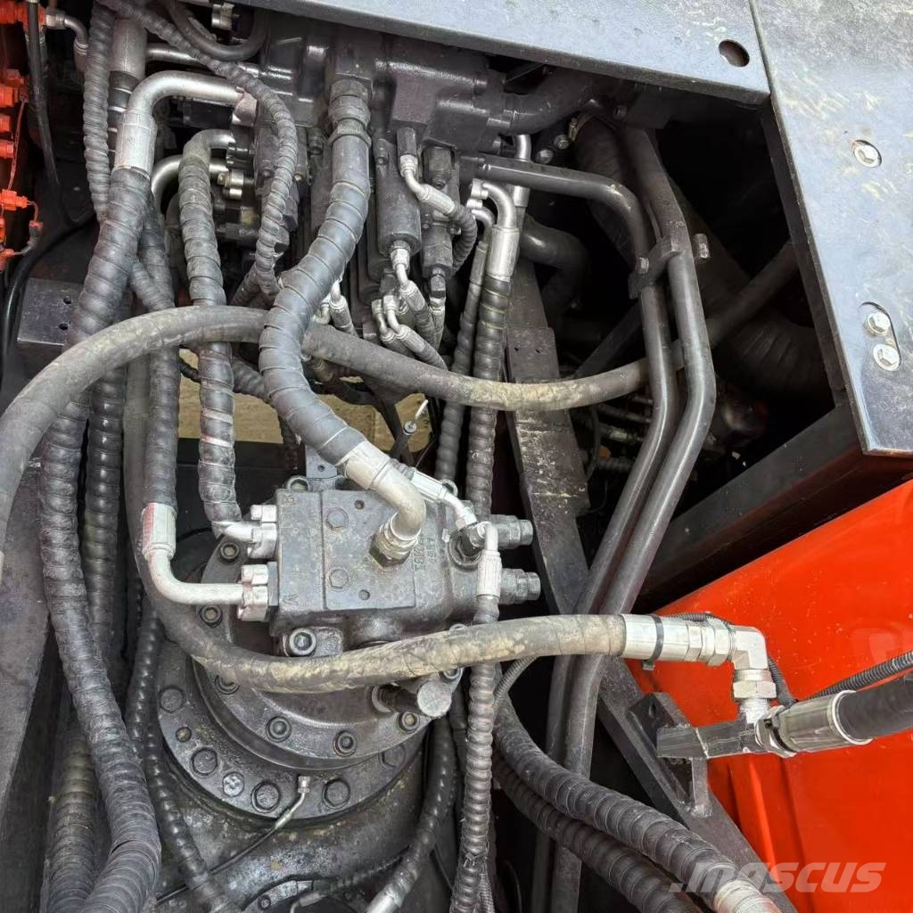 Doosan DX 300 LC Rupsgraafmachines