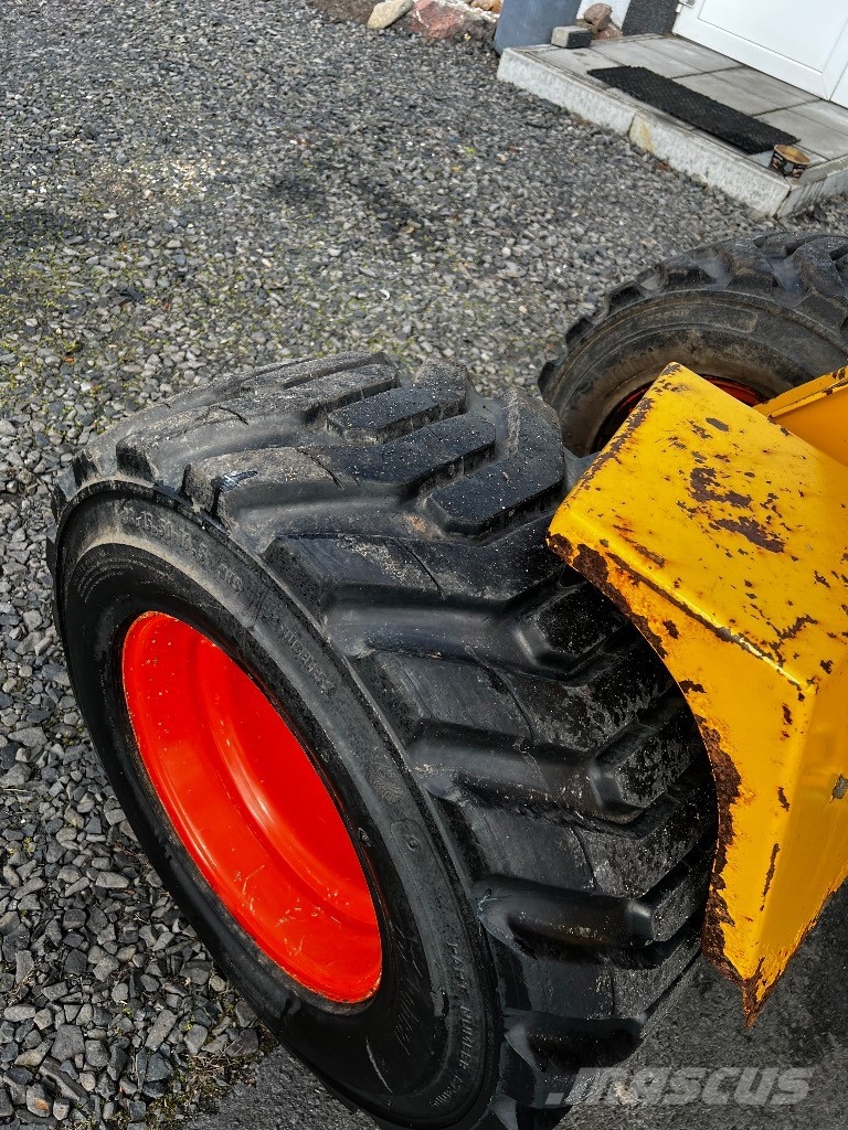 Volvo ZL 302 Gumikerekes homlokrakodók