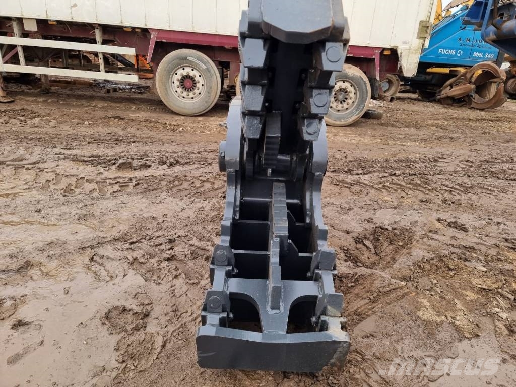 Mustang RH 16 Θραυστήρες κατασκευών