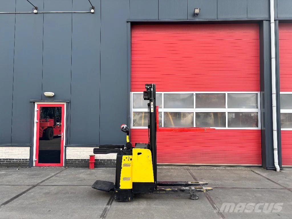 Hyster S1.5 S 1500 kg stapelaar 3.4m Samopogonski ručni viljuškari