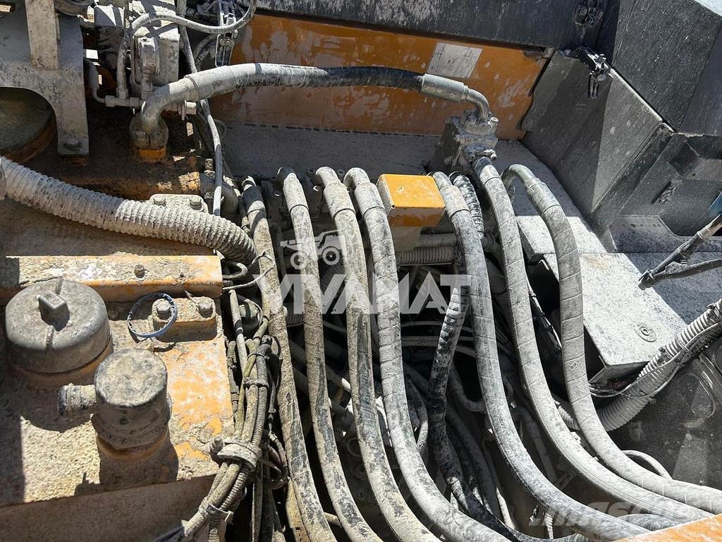 Liebherr R944C Rupsgraafmachines