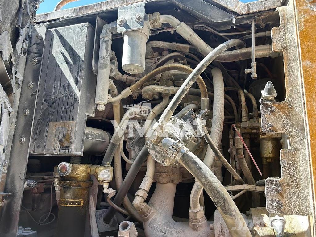 Liebherr R944C Rupsgraafmachines