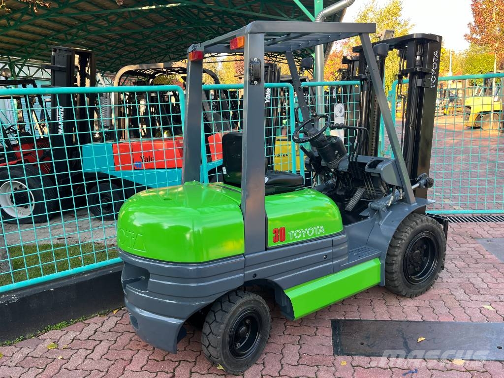 Toyota 6 FDF 30 V-2930 OB Carrelli elevatori diesel