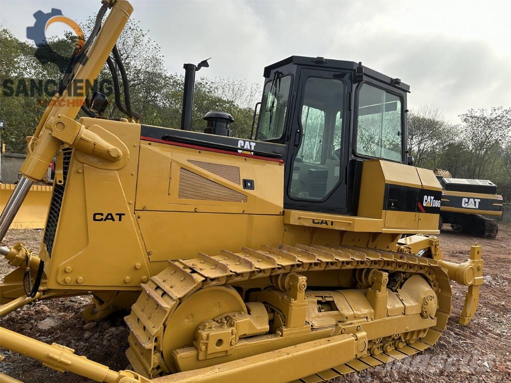 CAT D6G Crawler dozers
