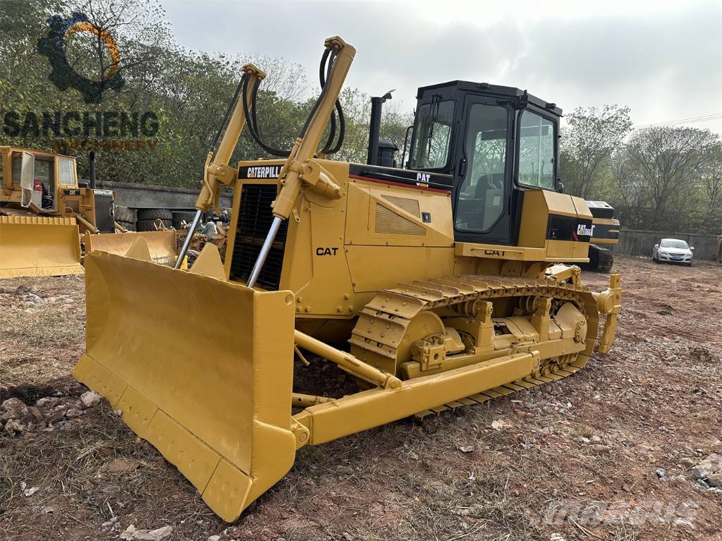 CAT D6G Crawler dozers
