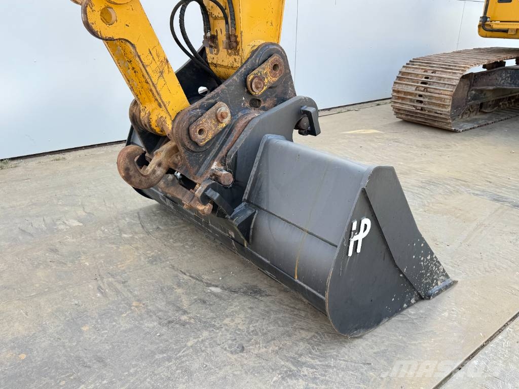 CAT 320FL - New Bucket / Hammer Lines / Camera Верижен екскаватор