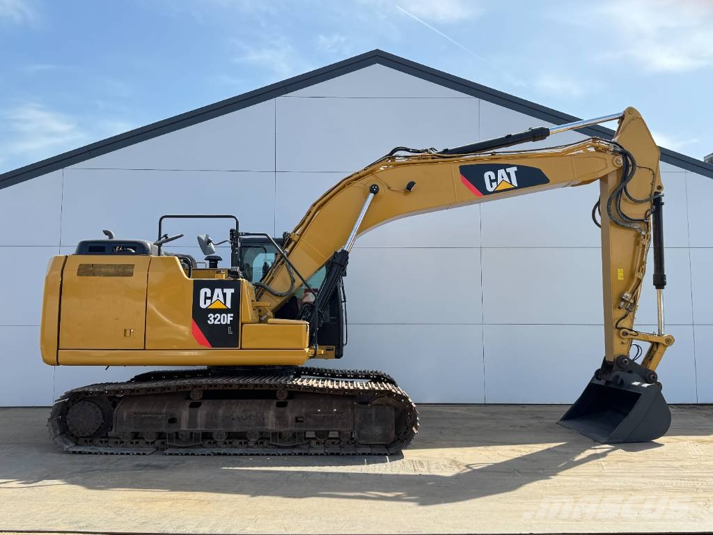 CAT 320FL - New Bucket / Hammer Lines / Camera Верижен екскаватор