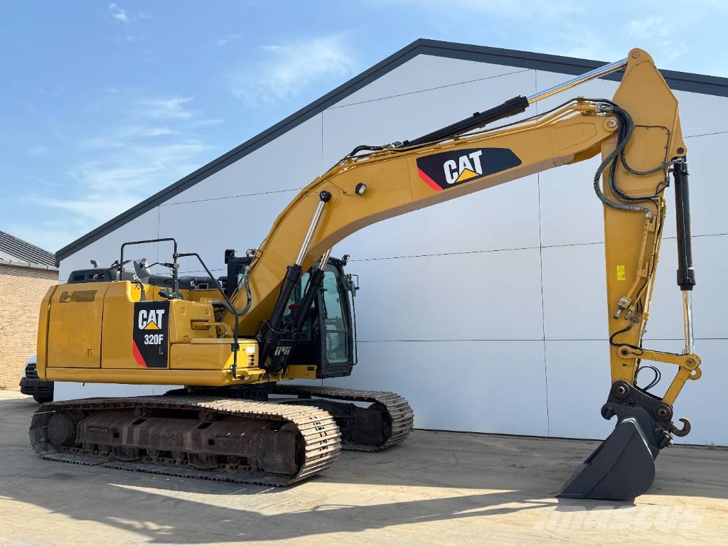 CAT 320FL - New Bucket / Hammer Lines / Camera Верижен екскаватор