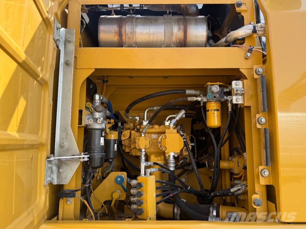 CAT 320FL - New Bucket / Hammer Lines / Camera Верижен екскаватор