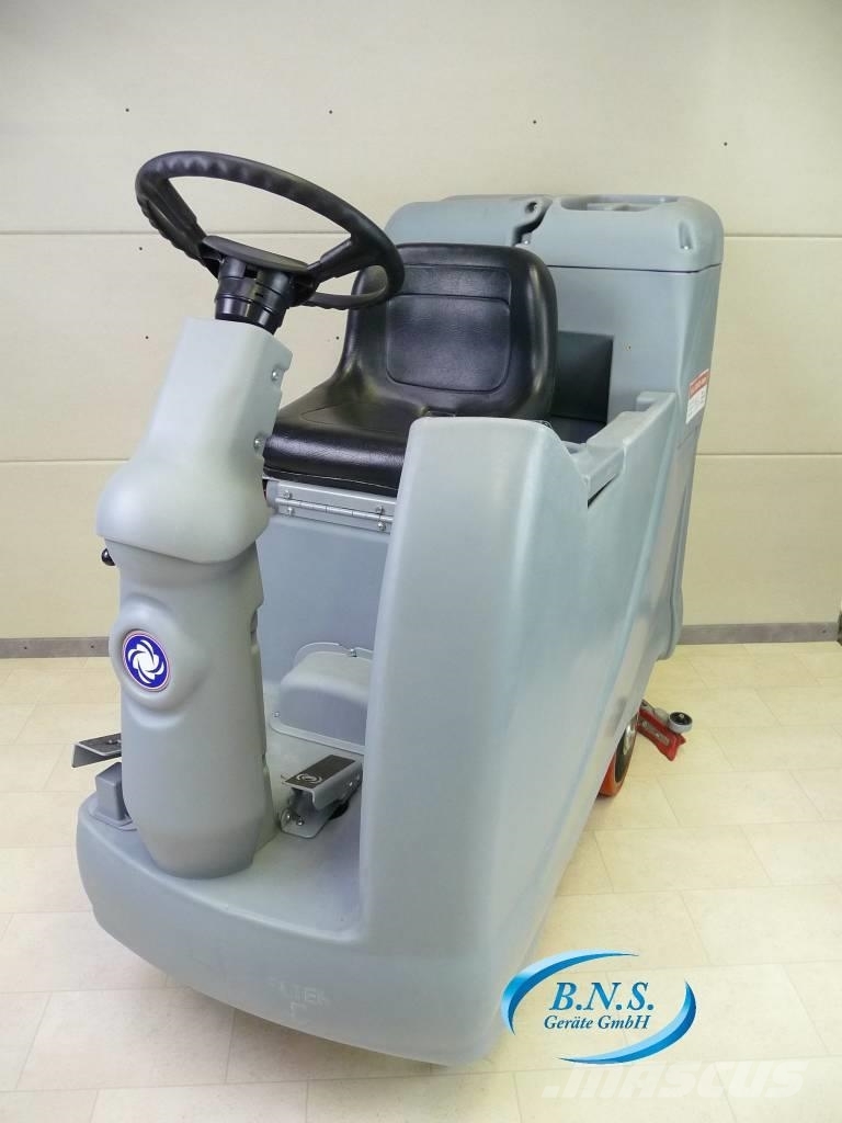 Nilfisk Aufsitzfahrmaschine BR 600 路面清掃機