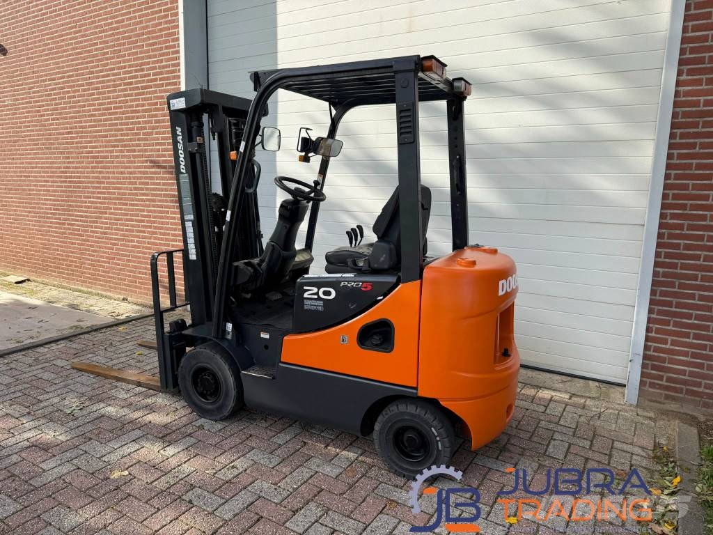 Doosan D20SC-05 Empilhadores eléctricos