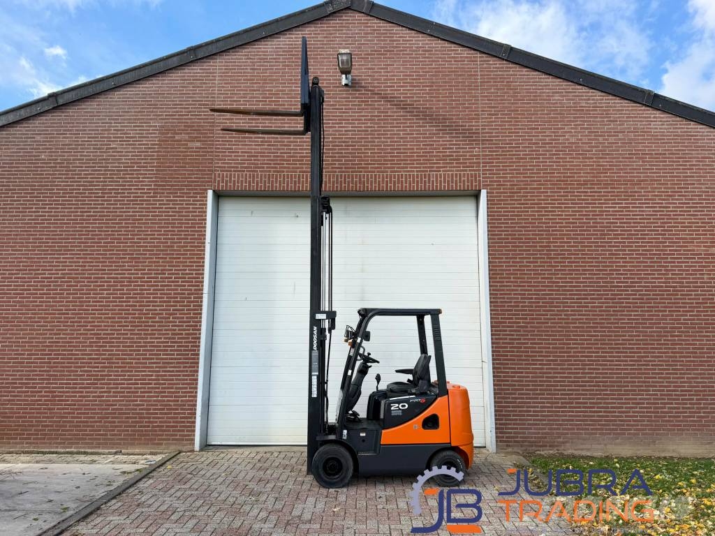Doosan D20SC-05 Empilhadores eléctricos