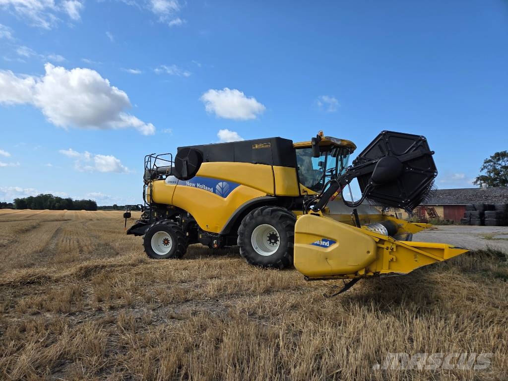 New Holland CR 9080 Elevation Cosechadoras combinadas