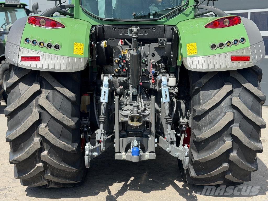 Fendt 720 Vario SCR Profi Трактори