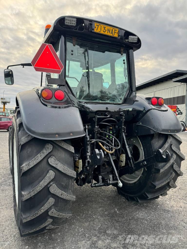 Valtra C 130 Traktoren