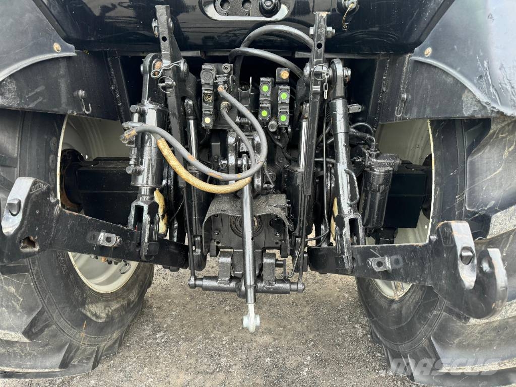 Valtra C 130 Traktoren