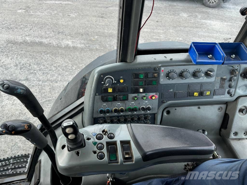 Valtra C 130 Traktoren