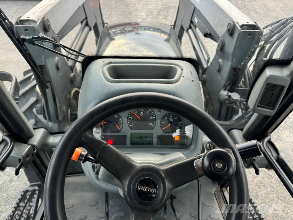 Valtra C 130 Traktoren